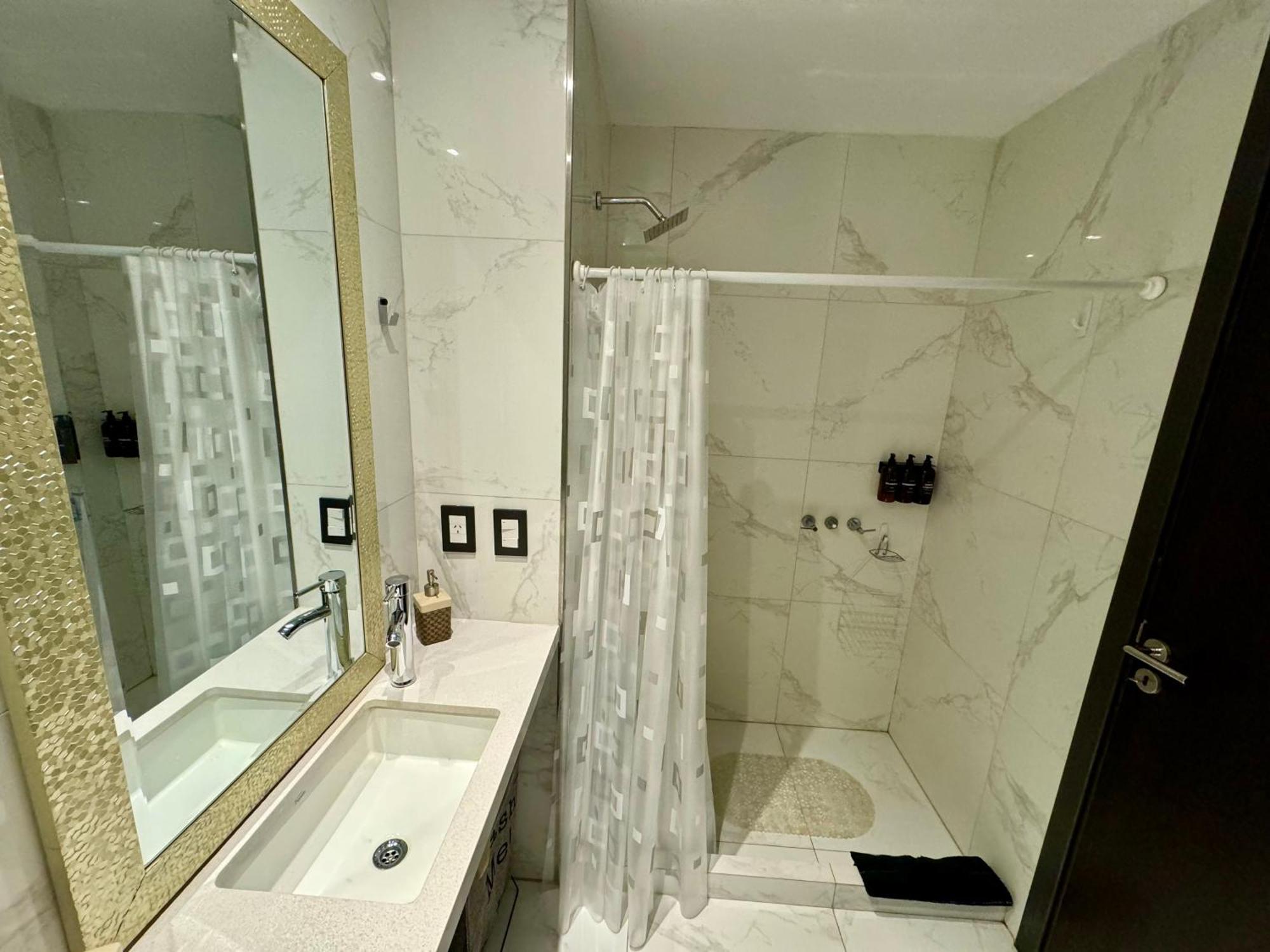 Departamento Premium Con Piscina Y Cochera Apartment *